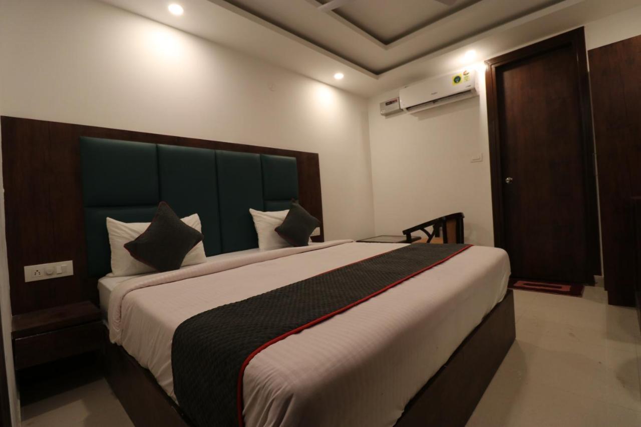 Hotel Krone A Family Hotel Near Igi Airport Delhi 新德里 外观 照片