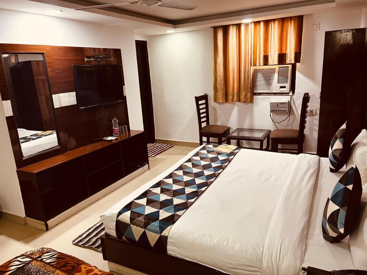 Hotel Krone A Family Hotel Near Igi Airport Delhi 新德里 外观 照片