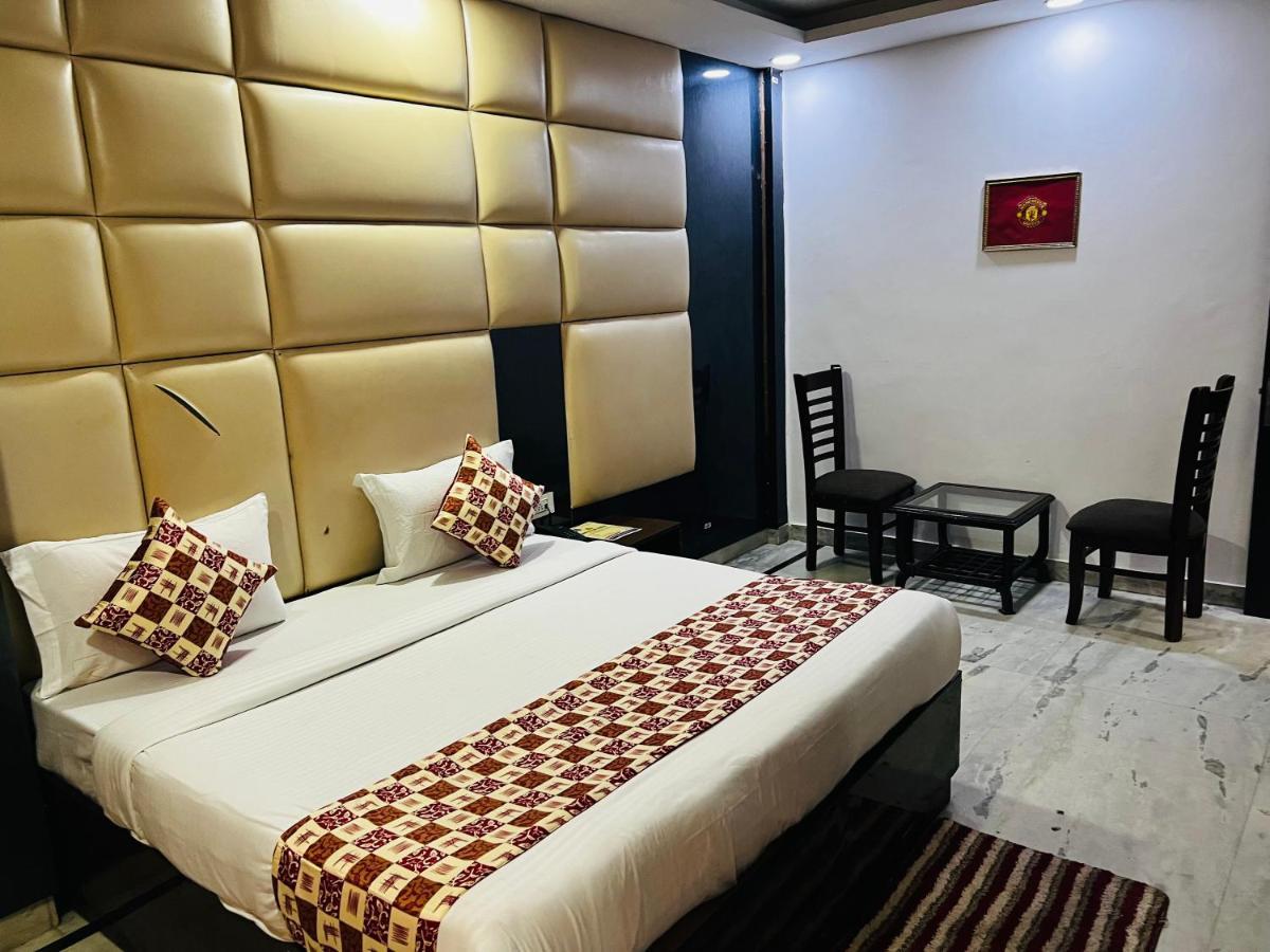 Hotel Krone A Family Hotel Near Igi Airport Delhi 新德里 外观 照片