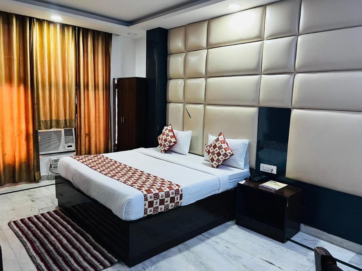 Hotel Krone A Family Hotel Near Igi Airport Delhi 新德里 外观 照片