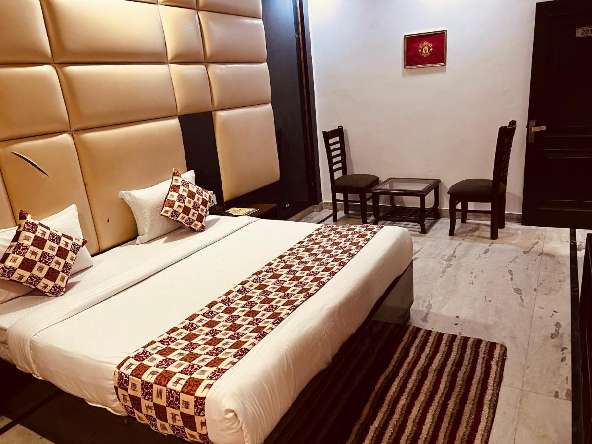 Hotel Krone A Family Hotel Near Igi Airport Delhi 新德里 外观 照片